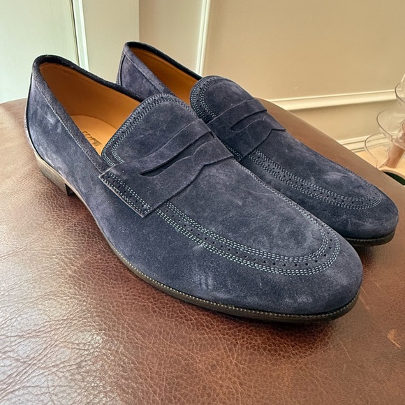 Salvatore Ferragamo Blue Suede Loafers Timeless Elegance